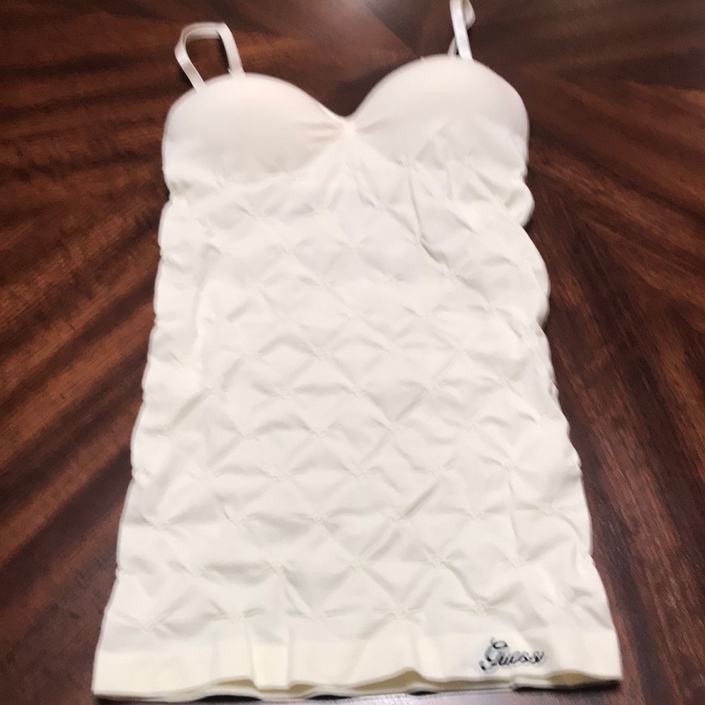 Guess top